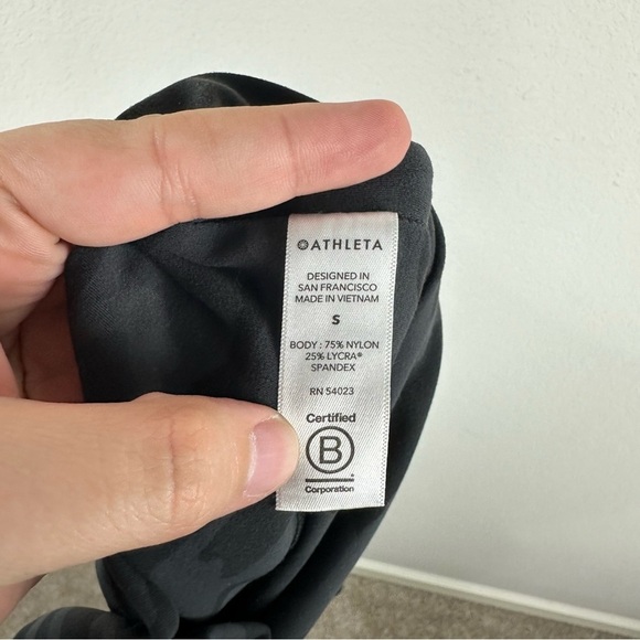 Athleta Black Camo Salutation Athletic Athleisure Jogger Joggers Pants Small - Picture 5 of 6